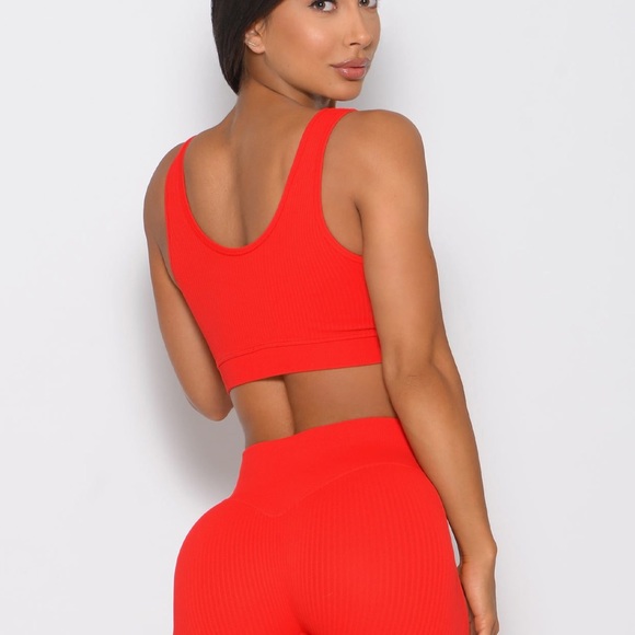 SNAP SEAMLESS BRA FIRE RED SIZE M NWOT BOMBSHELL - Picture 2 of 4